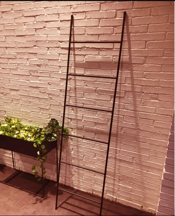 CHLOE Ladder Display Stand / Towel Rack